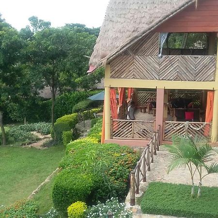 Lakeside Escape - Uganda Hotel Mpenja Zewnętrze zdjęcie
